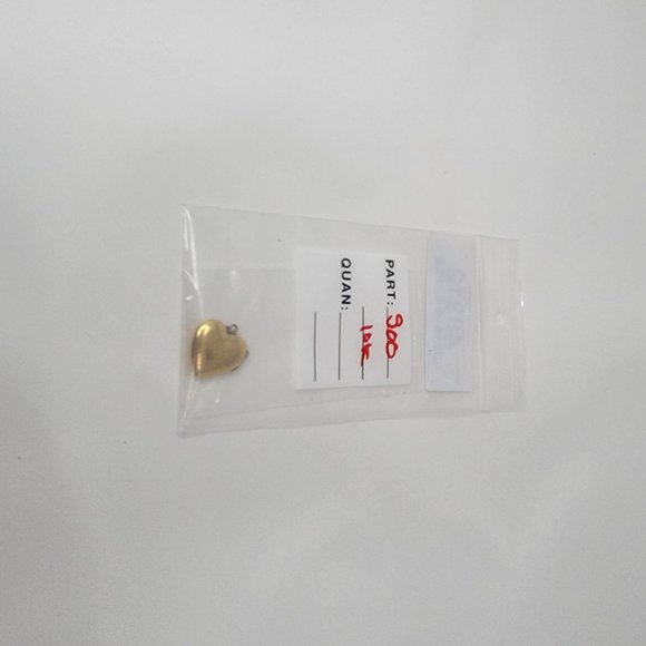 10k Solid Yellow Gold Heart Pendant Locket with Flower Designs - Picture 5 of 5